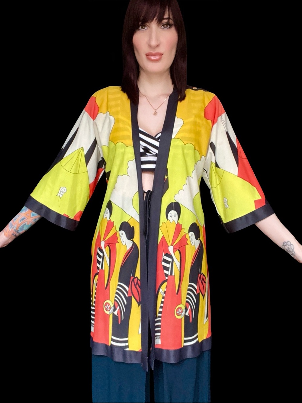 Vintage 1960's Japanese Geisha Novelty Print Pop Art Geometric Kimono Jacket - Picture 2 of 12